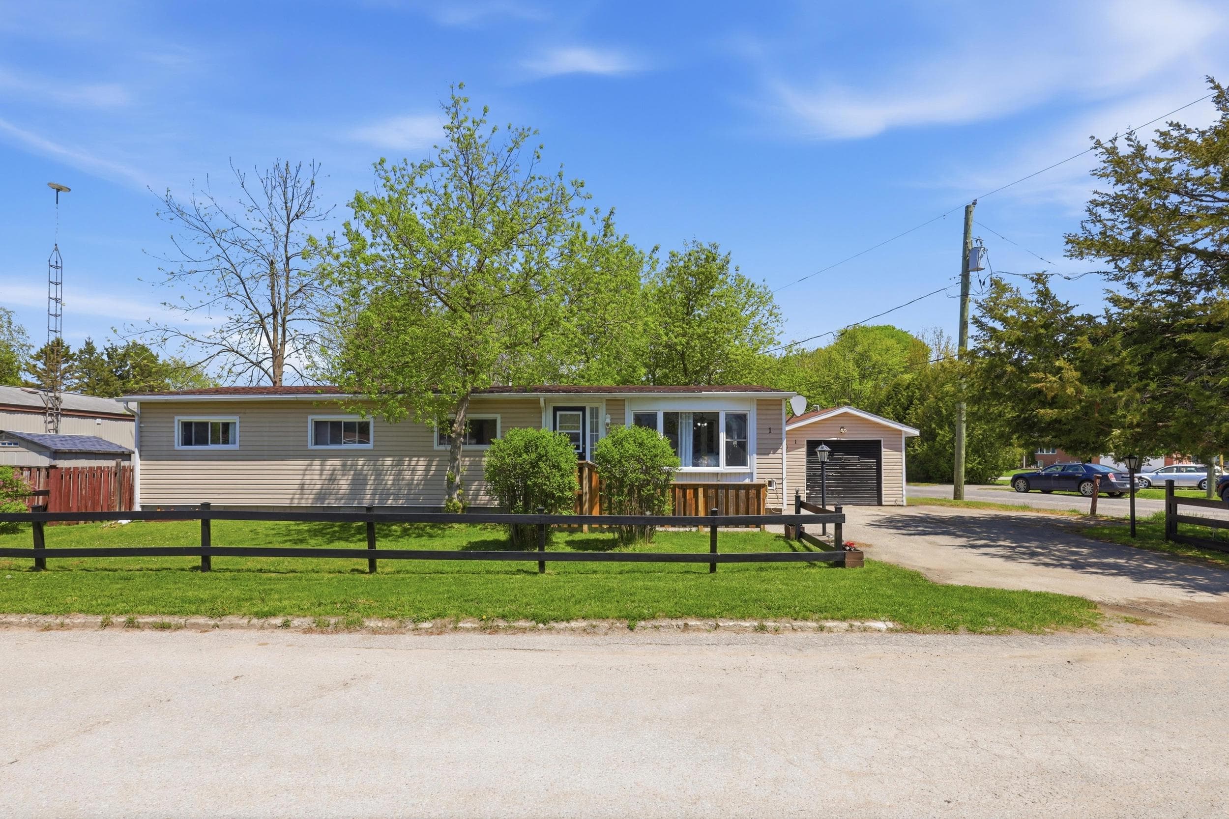 1 Centre Park St, Essa Ontario